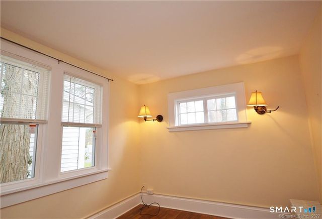 86 Main Street, Newtown, CT 06470