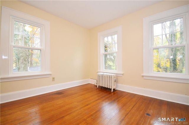 86 Main Street, Newtown, CT 06470