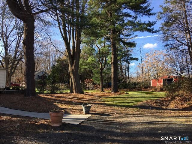 86 Main Street, Newtown, CT 06470
