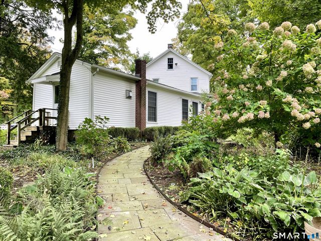 86 Main Street, Newtown, CT 06470