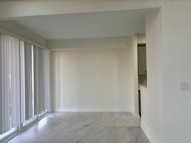 1150 Regency Drive, Schaumburg, IL 60193