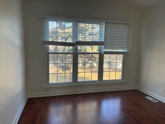 1150 Regency Drive, Schaumburg, IL 60193