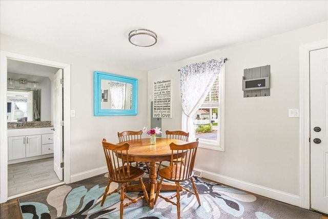 9 Douglas Ave, Norwell, MA 02061