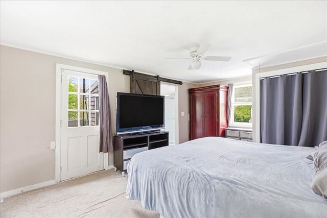 9 Douglas Ave, Norwell, MA 02061