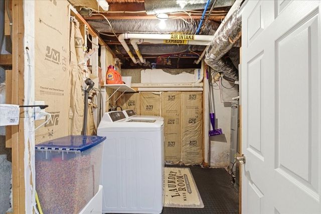 9 Douglas Ave, Norwell, MA 02061