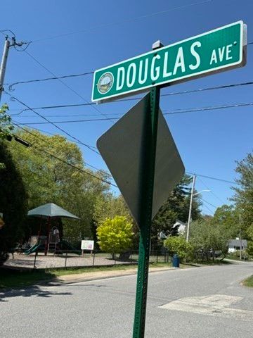 9 Douglas Ave, Norwell, MA 02061