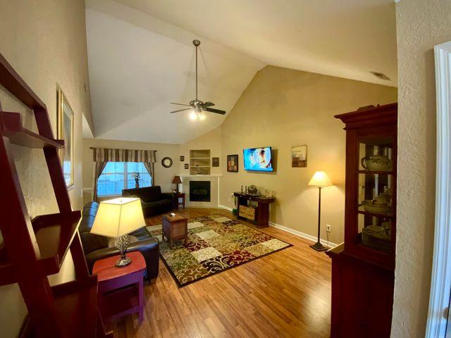 634 N Peppercorn Lane, Rossville, GA 30741