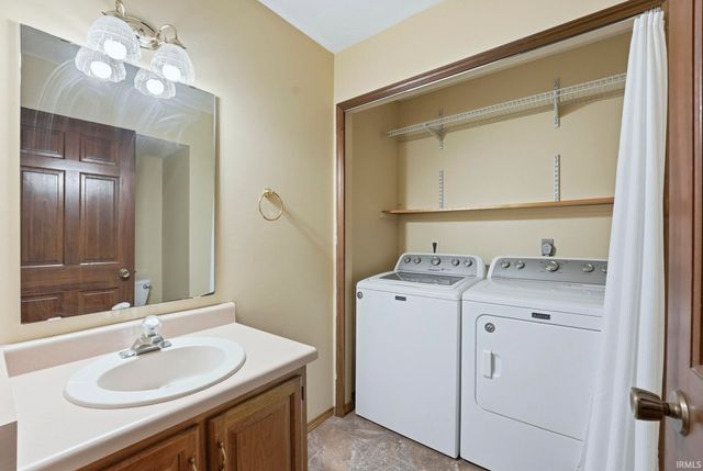 2831 Settlement Creek Run, Fort Wayne, IN 46804