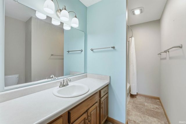 2831 Settlement Creek Run, Fort Wayne, IN 46804