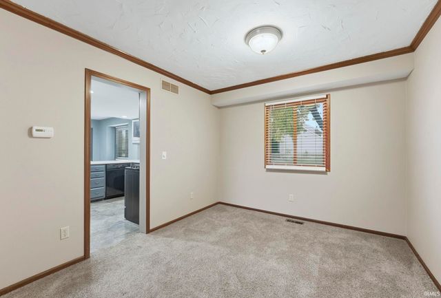 2831 Settlement Creek Run, Fort Wayne, IN 46804
