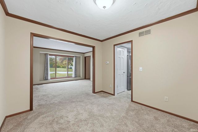 2831 Settlement Creek Run, Fort Wayne, IN 46804