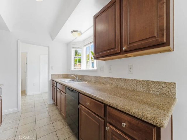 3127 W 79th Street, Los Angeles, CA 90043