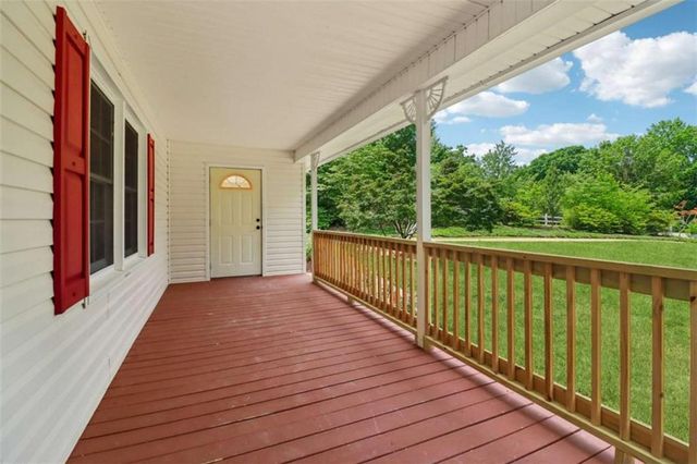 2810 Quillians Court, Gainesville, GA 30506