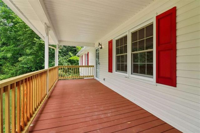 2810 Quillians Court, Gainesville, GA 30506