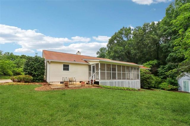 2810 Quillians Court, Gainesville, GA 30506