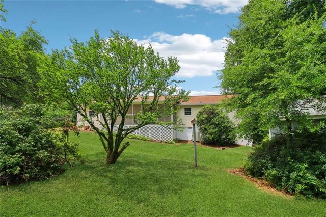 2810 Quillians Court, Gainesville, GA 30506