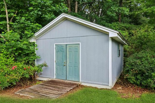 2810 Quillians Court, Gainesville, GA 30506