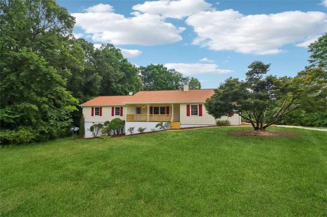 2810 Quillians Court, Gainesville, GA 30506