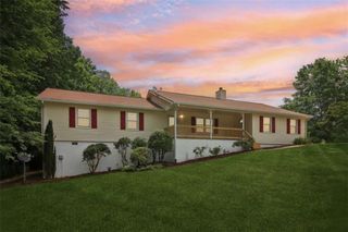 2810 Quillians Court, Gainesville, GA 30506
