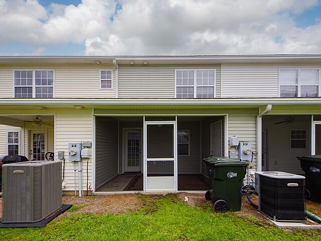 572 Truman Drive, Goose Creek, SC 29445