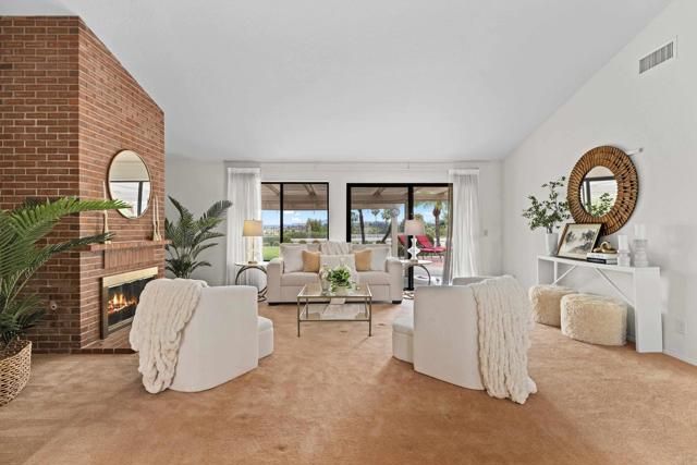 1560 Mandeville Place, Escondido, CA 92029