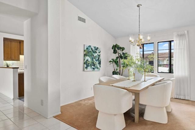 1560 Mandeville Place, Escondido, CA 92029