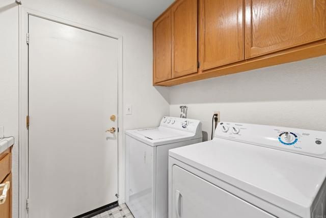 1560 Mandeville Place, Escondido, CA 92029