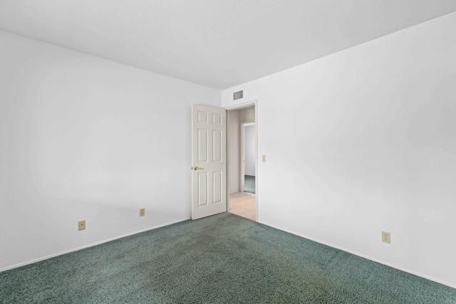 1560 Mandeville Place, Escondido, CA 92029