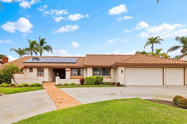 1560 Mandeville Place, Escondido, CA 92029