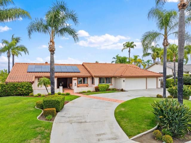 1560 Mandeville Place, Escondido, CA 92029