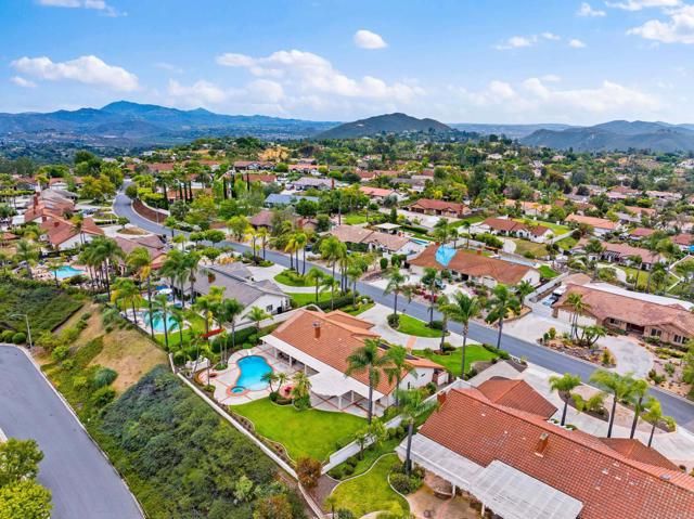 1560 Mandeville Place, Escondido, CA 92029