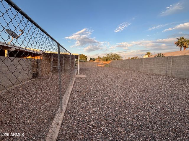6739 W SHERRI JEAN Lane, Peoria, AZ 85382