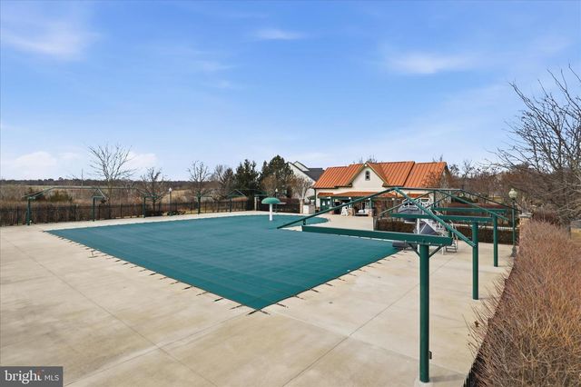 8832 YELLOWTHROAT CT, Gainesville, VA 20155