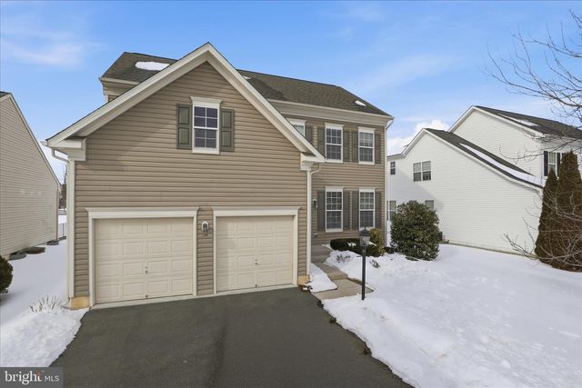 8832 YELLOWTHROAT CT, Gainesville, VA 20155