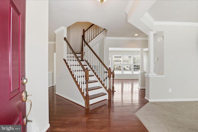 8832 YELLOWTHROAT CT, Gainesville, VA 20155