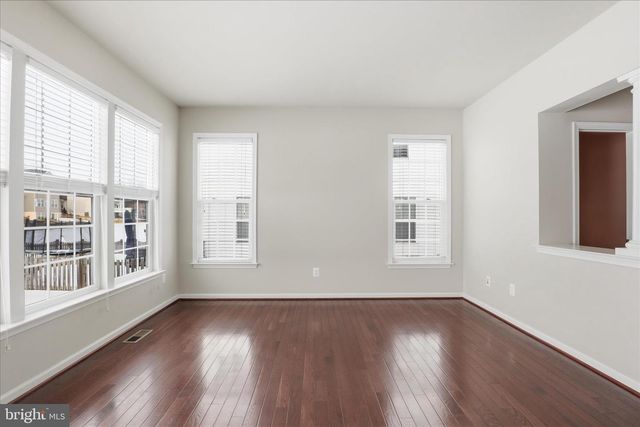 8832 YELLOWTHROAT CT, Gainesville, VA 20155