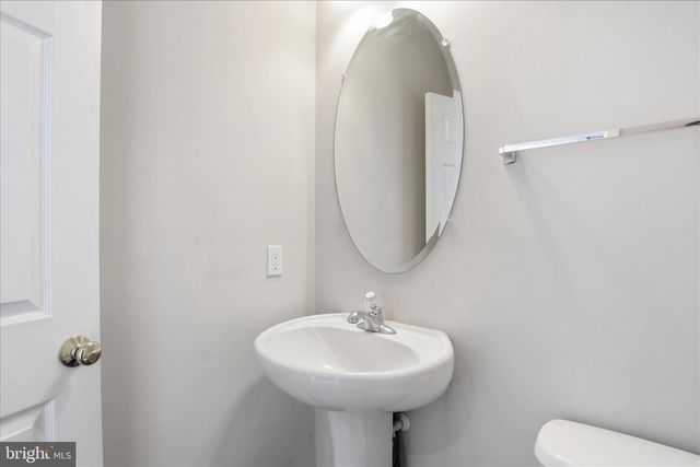 8832 YELLOWTHROAT CT, Gainesville, VA 20155