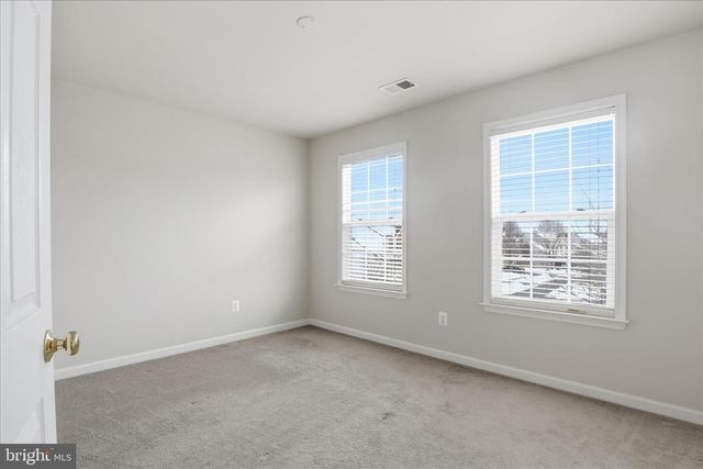 8832 YELLOWTHROAT CT, Gainesville, VA 20155