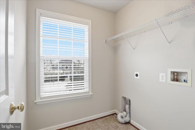 8832 YELLOWTHROAT CT, Gainesville, VA 20155