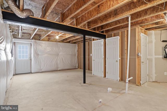 8832 YELLOWTHROAT CT, Gainesville, VA 20155