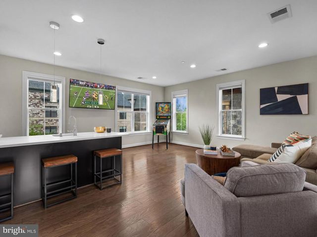 311 STRUMMER LN, Gaithersburg, MD 20878