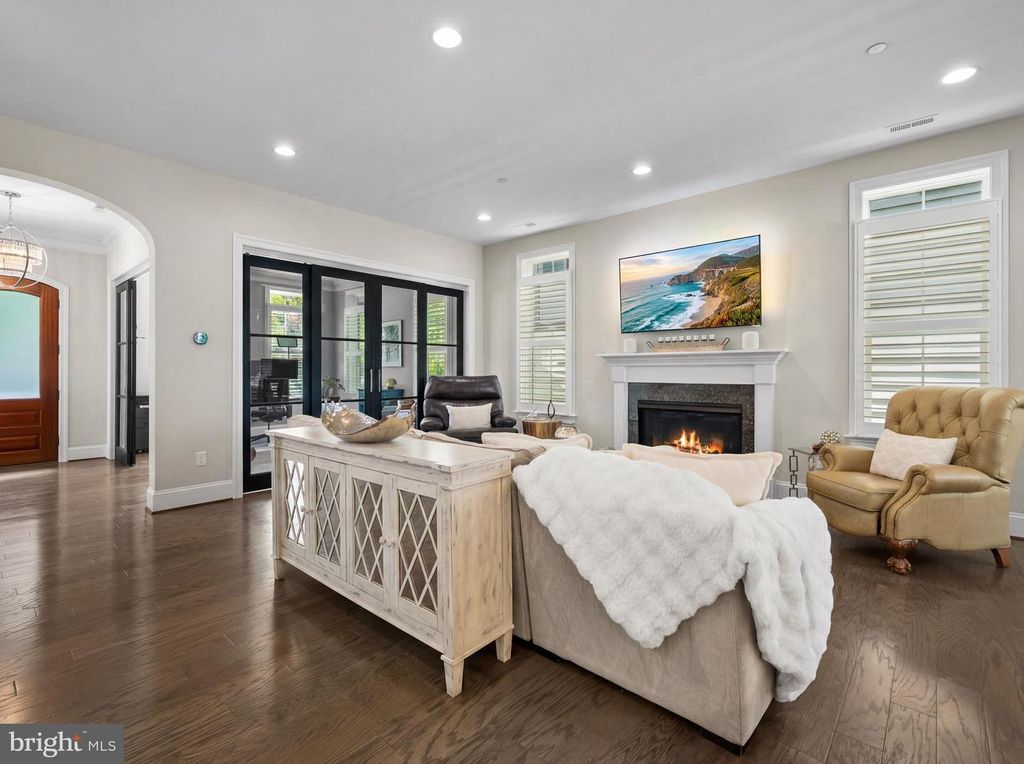 Image 12 of property listing at 311 STRUMMER LN, Gaithersburg, MD 20878