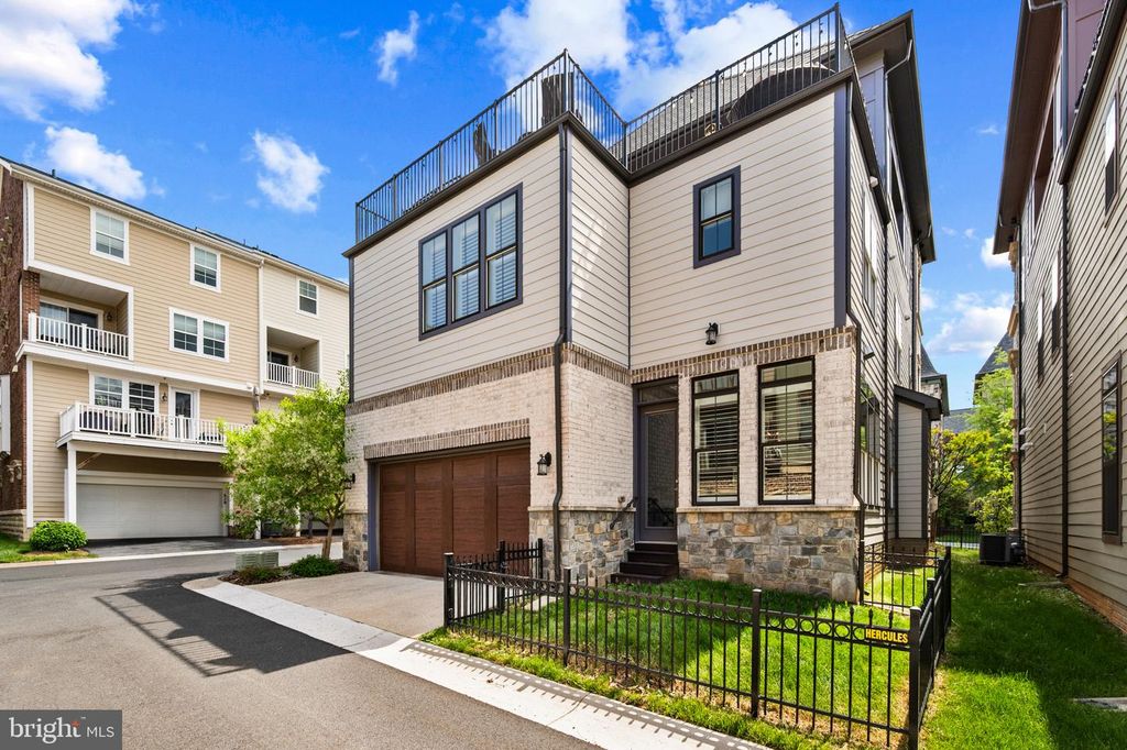 Image 46 of property listing at 311 STRUMMER LN, Gaithersburg, MD 20878