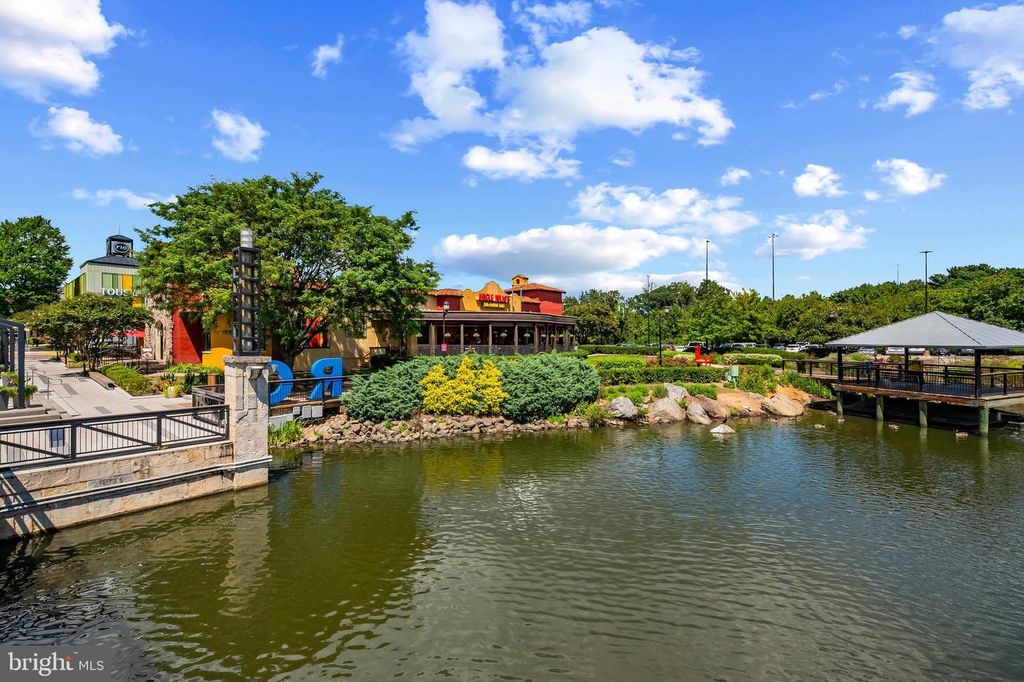 Image 71 of property listing at 311 STRUMMER LN, Gaithersburg, MD 20878