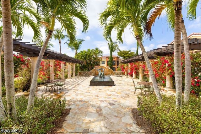 8641 Piazza Del Lago CIR 203, Estero, FL 33928
