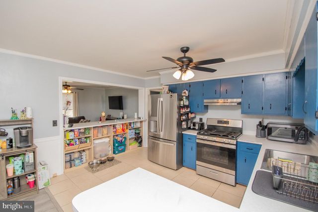 203 DELAWARE AVE, Delmar, DE 19940