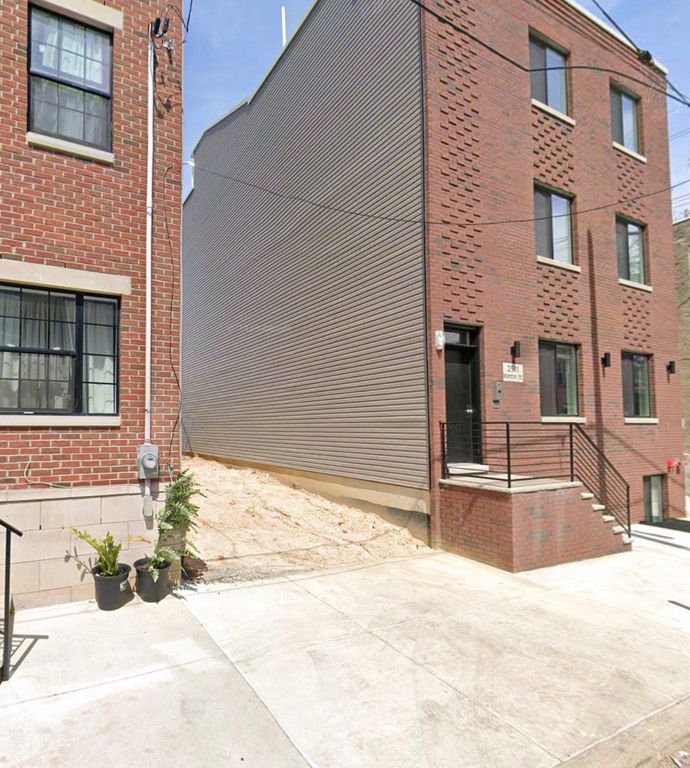 2515 MANTON, Philadelphia, PA 19146