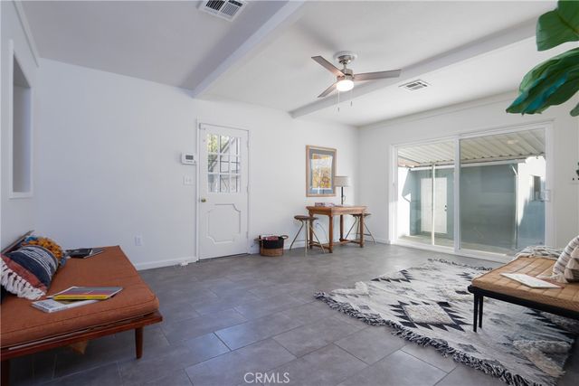 464 W Columbia Avenue, Pomona, CA 91768