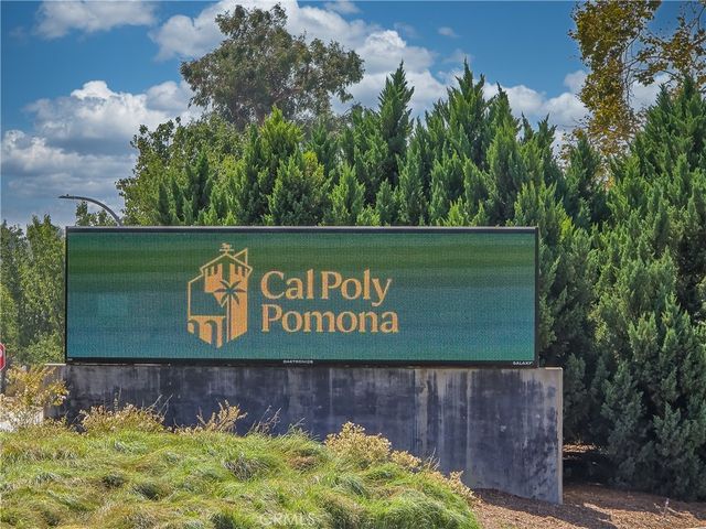 464 W Columbia Avenue, Pomona, CA 91768