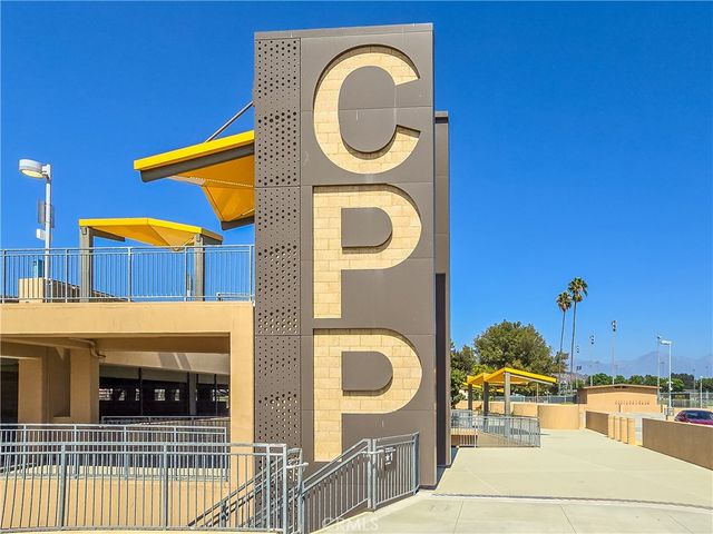 464 W Columbia Avenue, Pomona, CA 91768